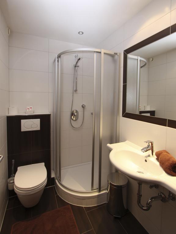 Vizensn Living Hotell Sölden Rum bild